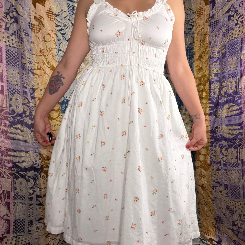 White Floral Milkmaid Cottagecore Coquette Midi Dress with Pockets Size S